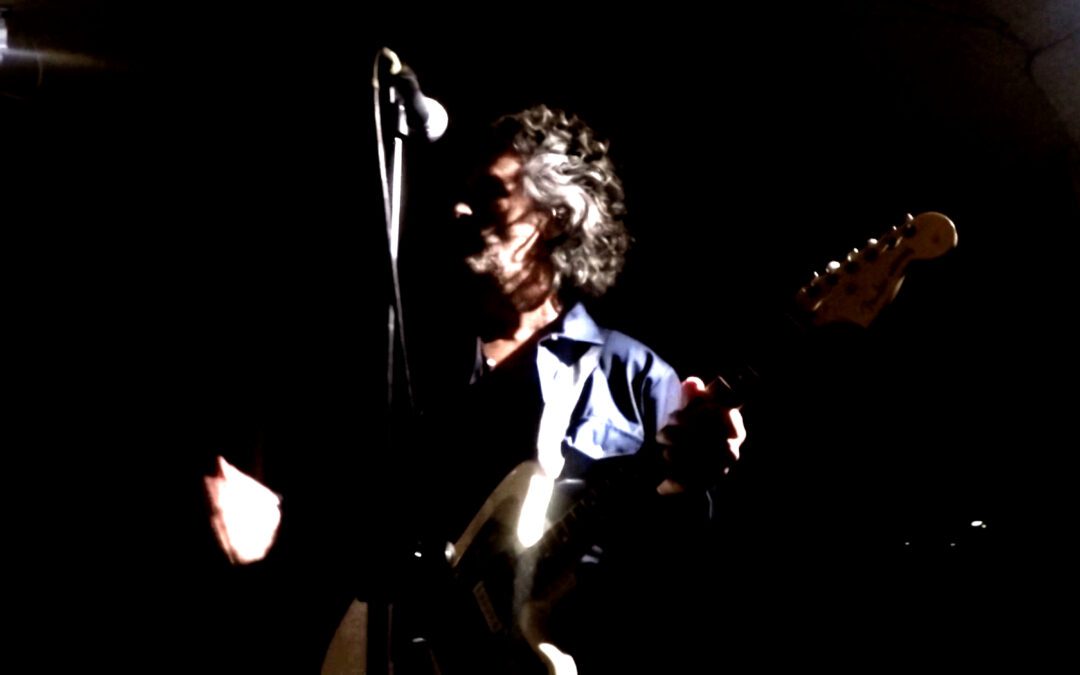 Press Play: Pearl Diver